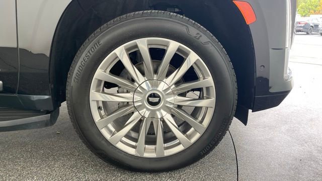 Used 2022 Cadillac Escalade ESV Premium Luxury image 56