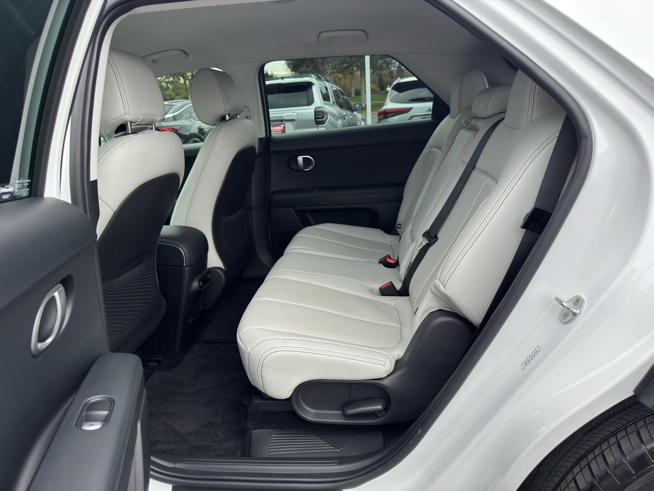 Used 2022 Hyundai Ioniq 5 SE image 5