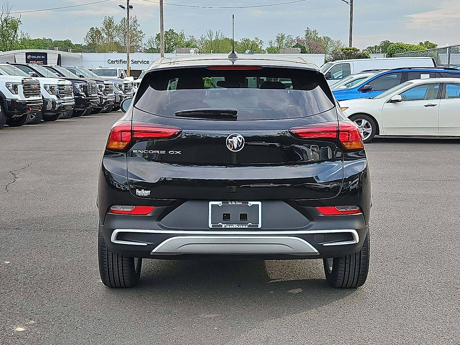 Certified 2023 Buick Encore GX Preferred w/ Cold Weather Comfort Package FWD image 5