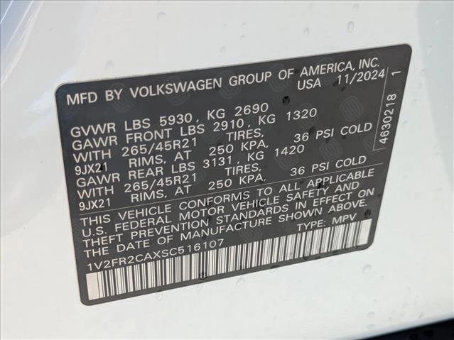 Used 2025 Volkswagen Atlas SEL Premium R-Line image 28