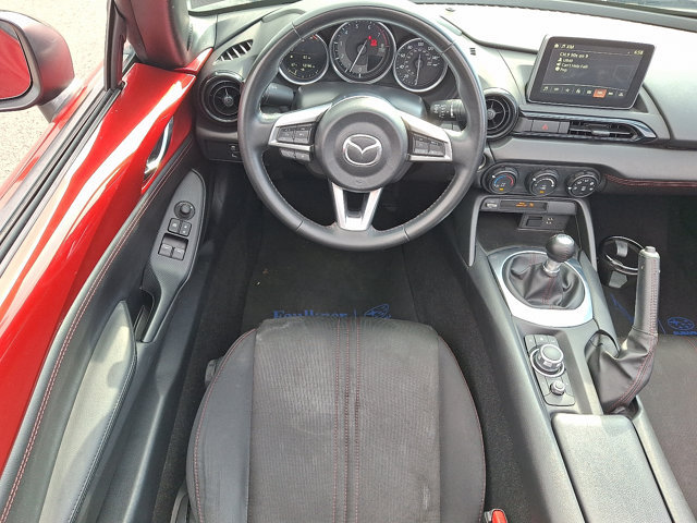 Used 2017 MAZDA MX-5 Miata RF Club RWD image 11