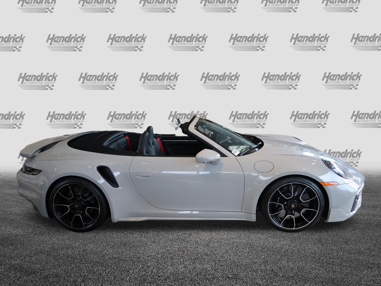 Used 2025 Porsche 911 Turbo S AWD/4WD image 10