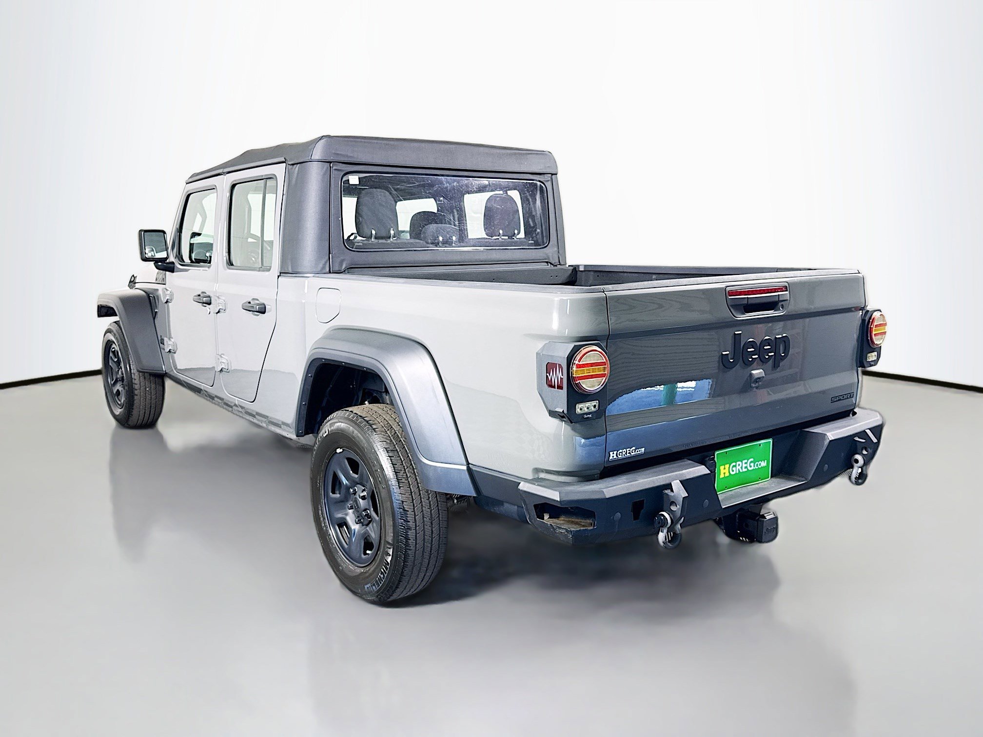 Used 2021 Jeep Gladiator Sport image 7