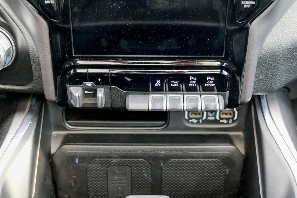 Used 2023 RAM 1500 Laramie AWD/4WD image 58