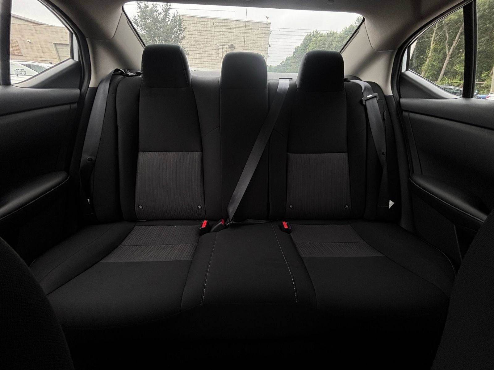 Used 2025 Nissan Sentra SV FWD image 37