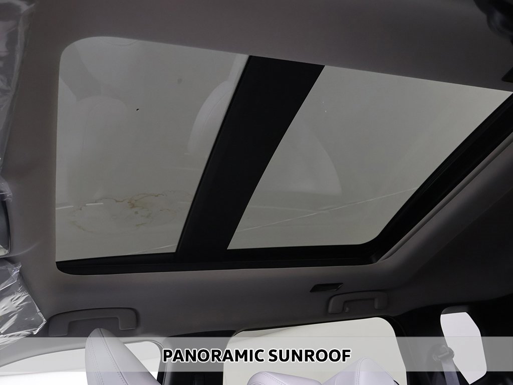 New 2025 Mitsubishi Outlander SE image 4