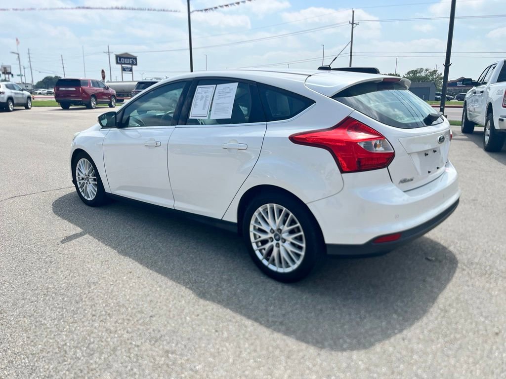 Used 2012 Ford Focus SEL FWD image 4