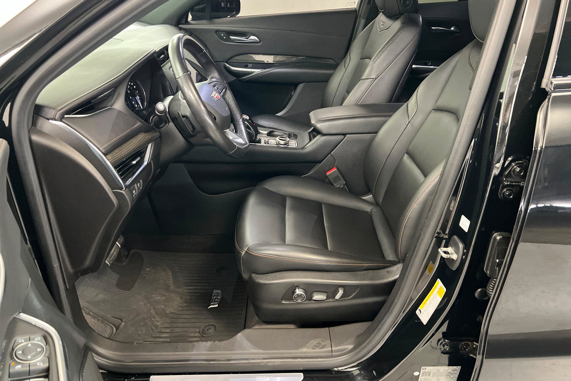 Used 2019 Cadillac XT4 Sport FWD image 19