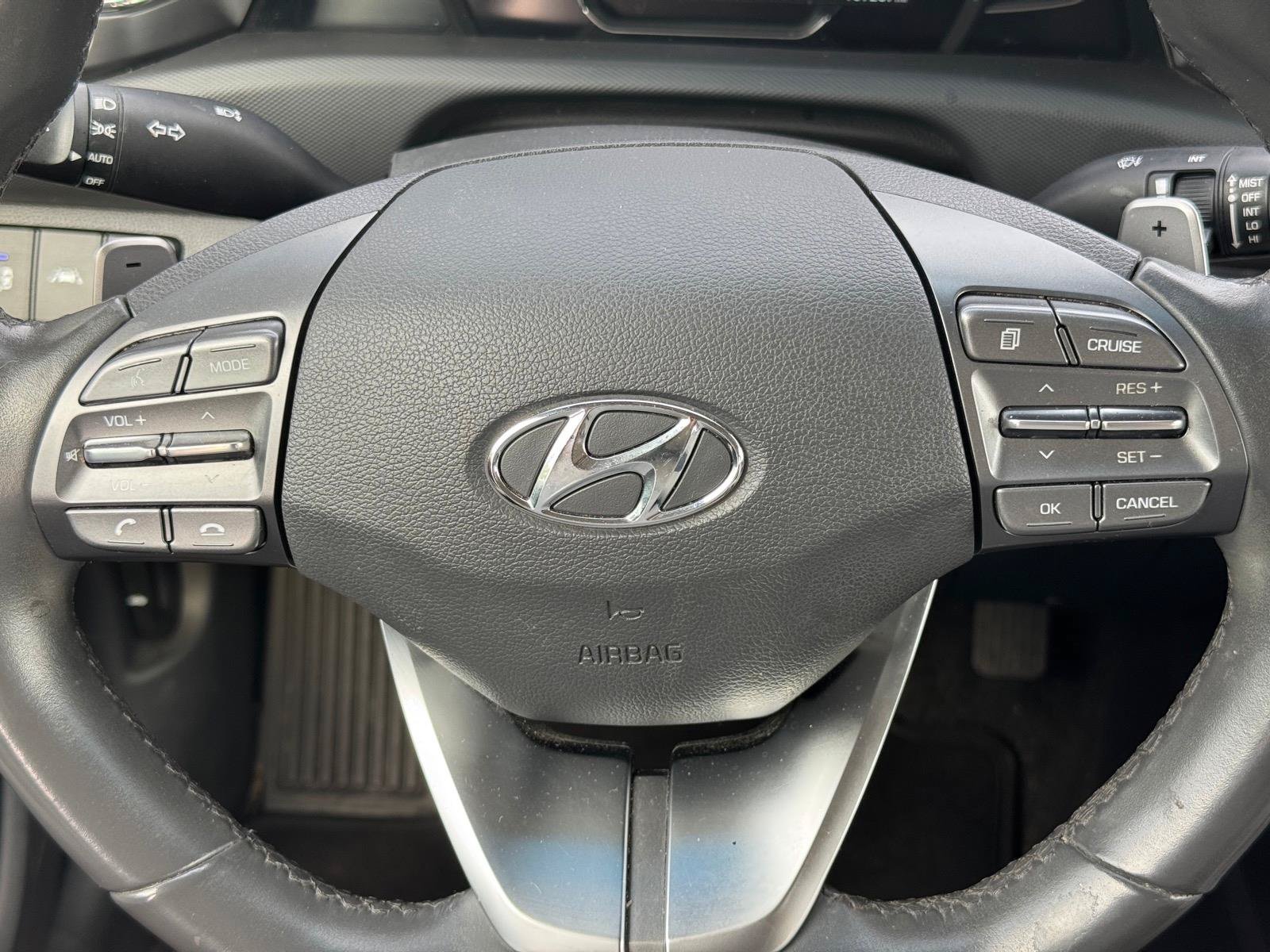 Used 2022 Hyundai Ioniq SE FWD image 10