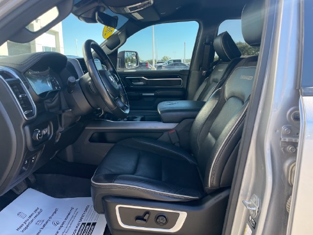 Used 2021 RAM 1500 Laramie AWD/4WD image 19