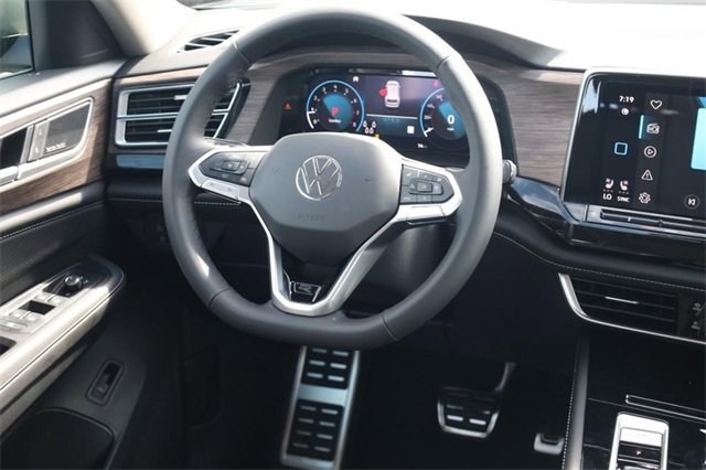 New 2026 Volkswagen Atlas SEL Premium R-Line image 28