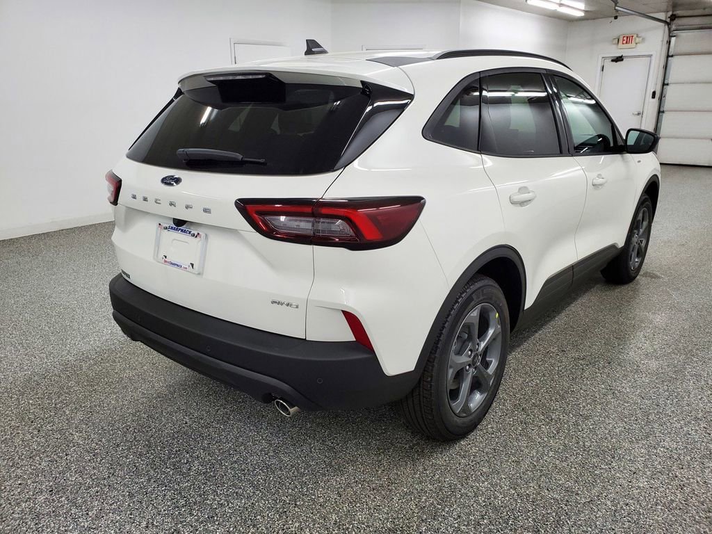 New 2026 Ford Escape ST-Line w/ Tech Pack #1 AWD/4WD image 4