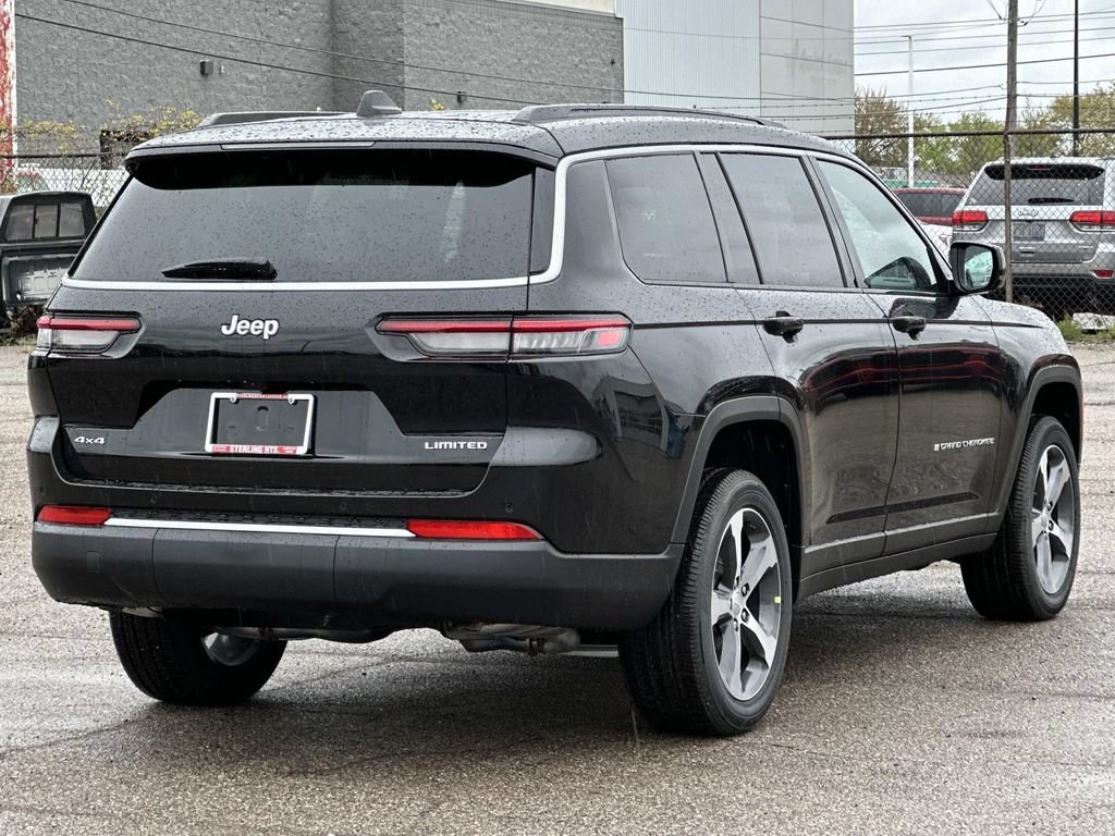 New 2026 Jeep Grand Cherokee L Limited AWD/4WD image 3