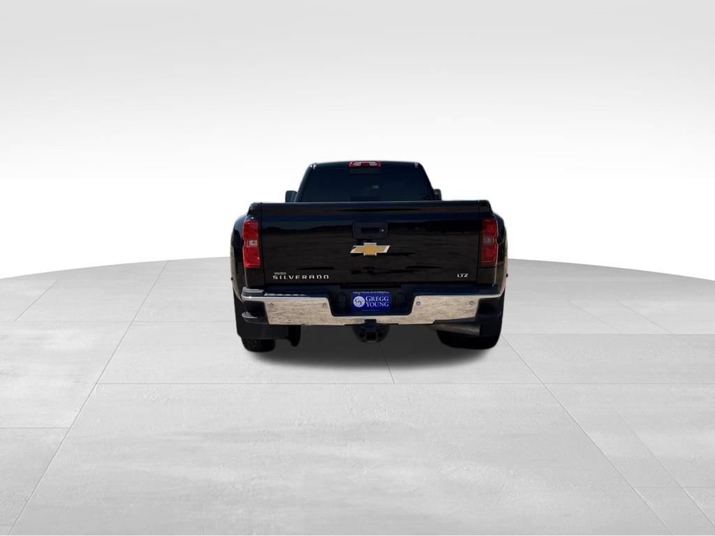 Used 2015 Chevrolet Silverado 3500 LTZ AWD/4WD image 7