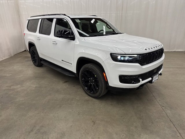 New 2025 Jeep Wagoneer L Series II w/ Convenience Group I