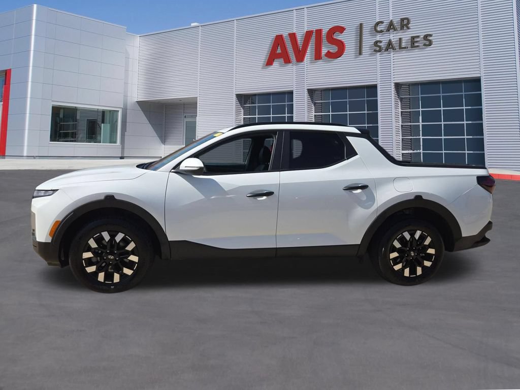 Used 2025 Hyundai Santa Cruz SEL FWD image 2