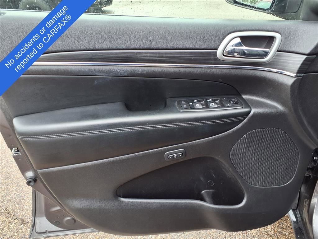 Used 2019 Jeep Grand Cherokee Limited w/ Trailer Tow Group IV image 15