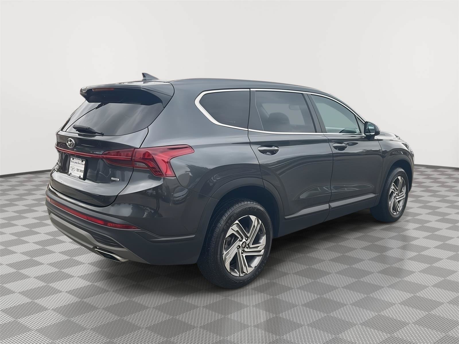 Certified 2023 Hyundai Santa Fe SE AWD/4WD image 5