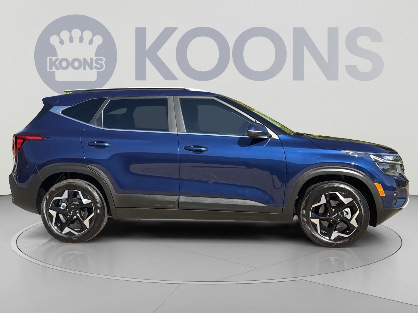 Used 2025 Kia Seltos EX FWD image 8