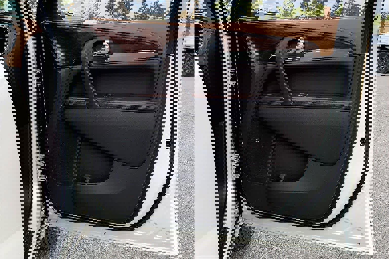 Used 2014 Buick Enclave Premium w/ Trailering Provision Package image 21