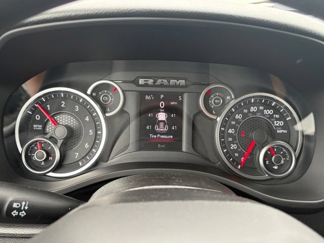 New 2026 RAM 1500 Express AWD/4WD image 17