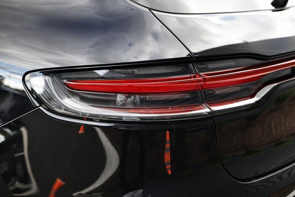 New 2026 Porsche Macan image 14