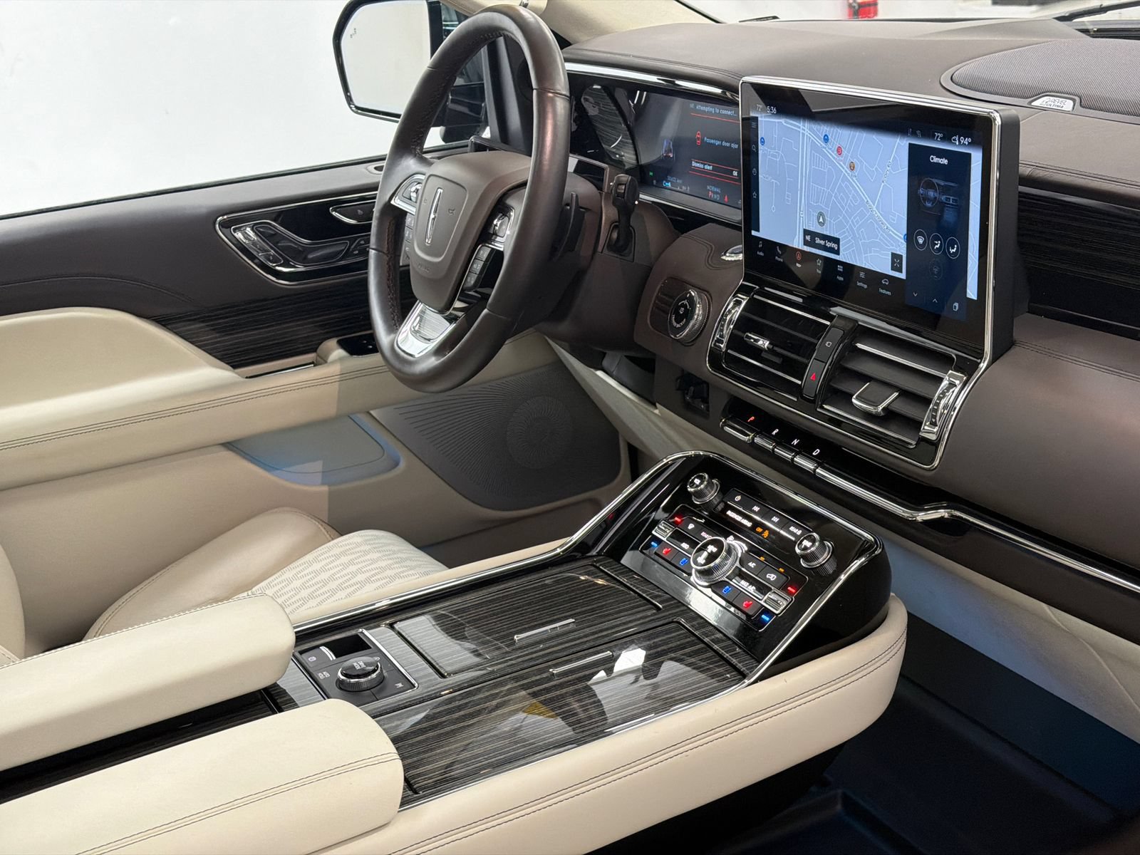Certified 2023 Lincoln Navigator Black Label AWD/4WD image 10