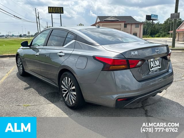 Used 2025 Nissan Altima 2.5 SV FWD image 8
