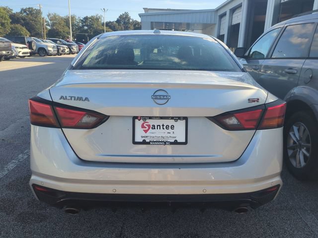 Used 2024 Nissan Altima 2.5 SR FWD image 2