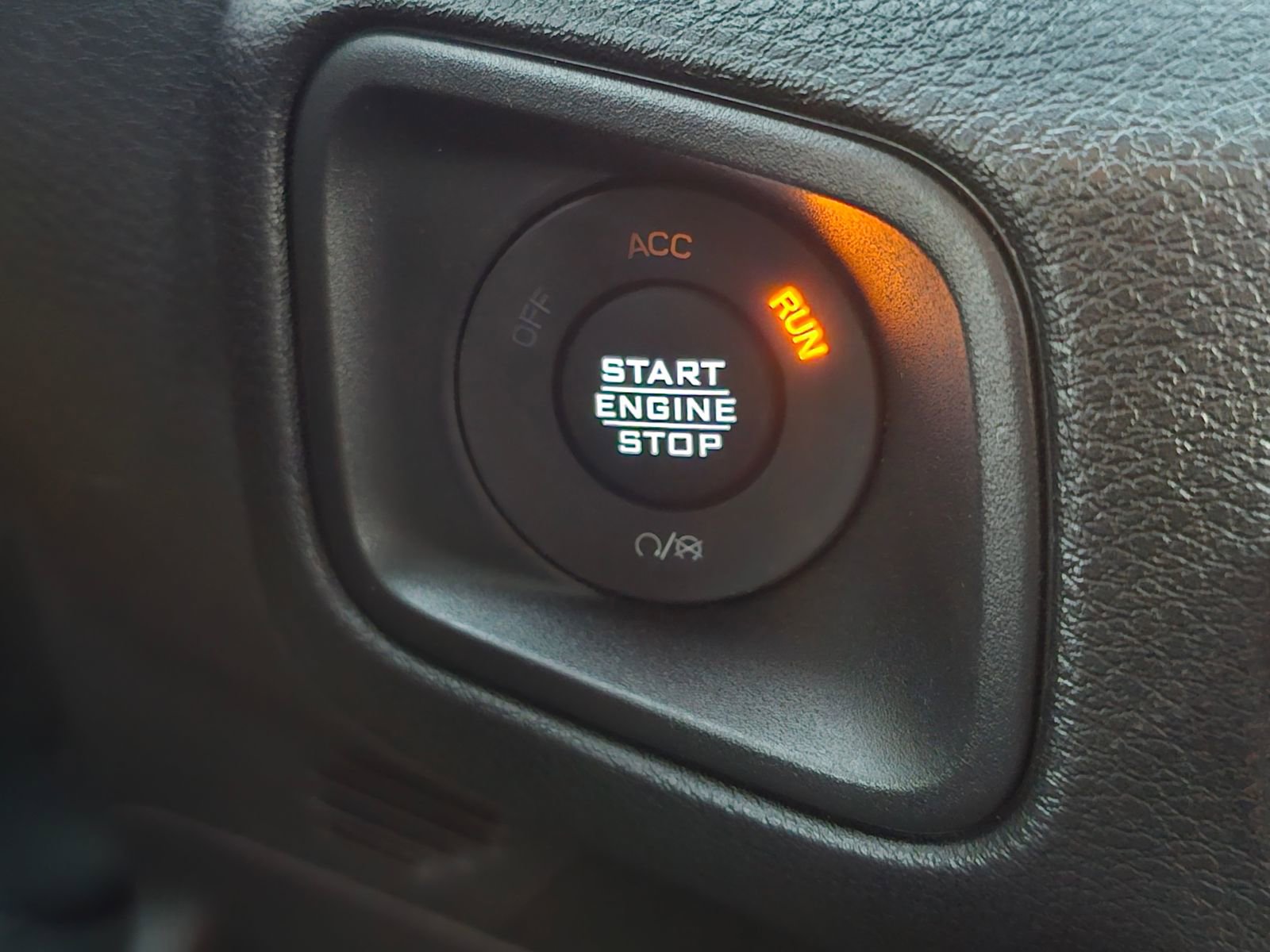 New 2026 Jeep Gladiator Sport image 16