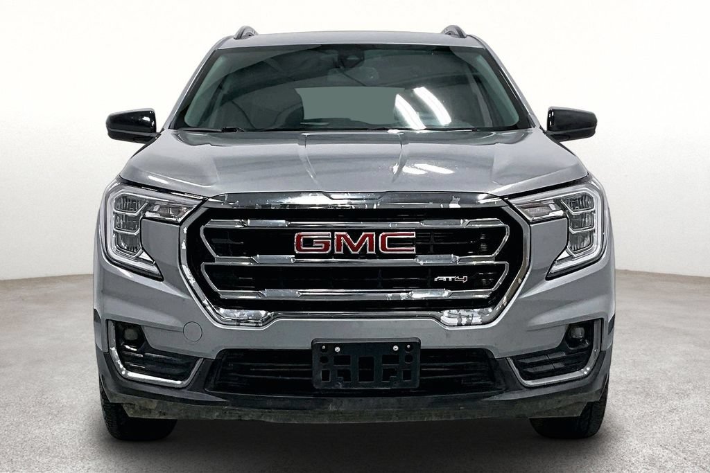 Used 2023 GMC Terrain AT4 AWD/4WD image 4