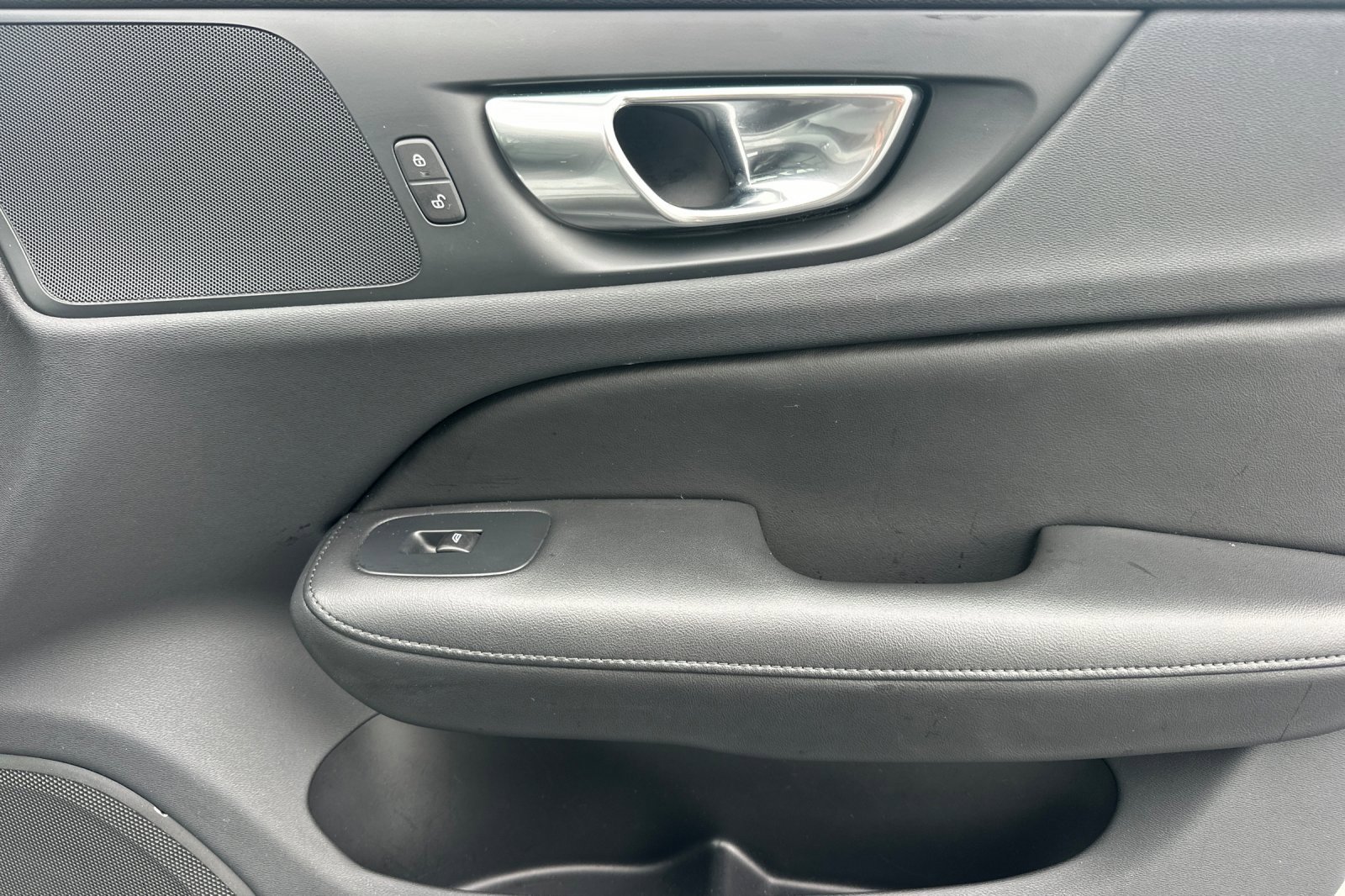 Used 2024 Volvo S60 B5 Plus image 20