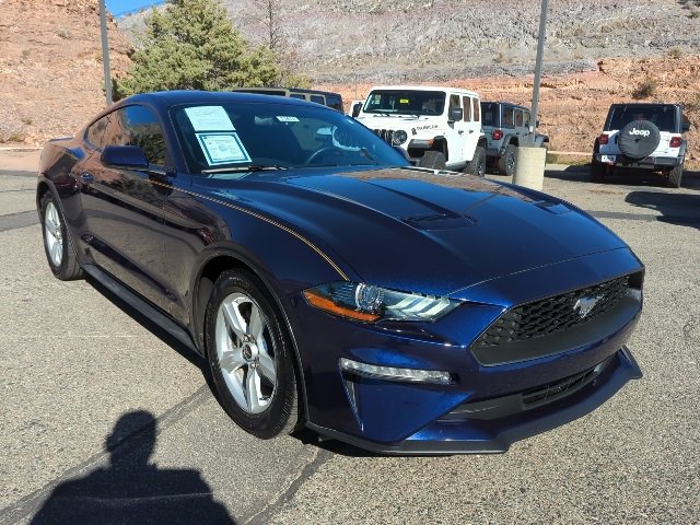 Used 2019 Ford Mustang Coupe image 3