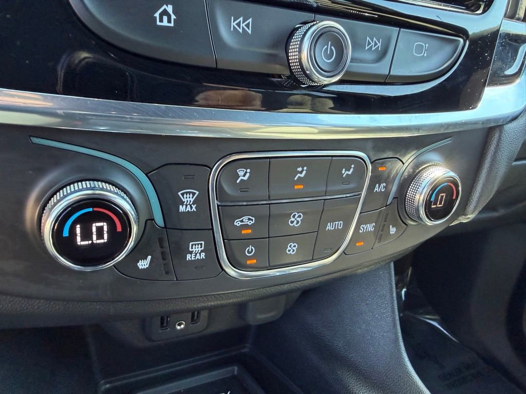 Used 2023 Chevrolet Traverse LT AWD/4WD image 33