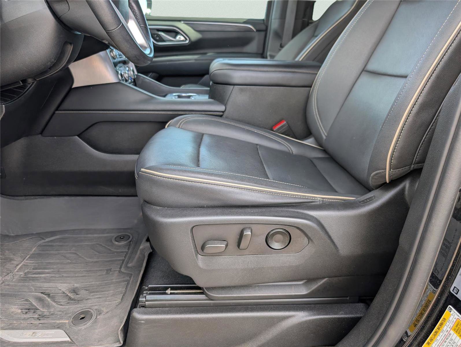 Used 2023 GMC Yukon SLT RWD image 12