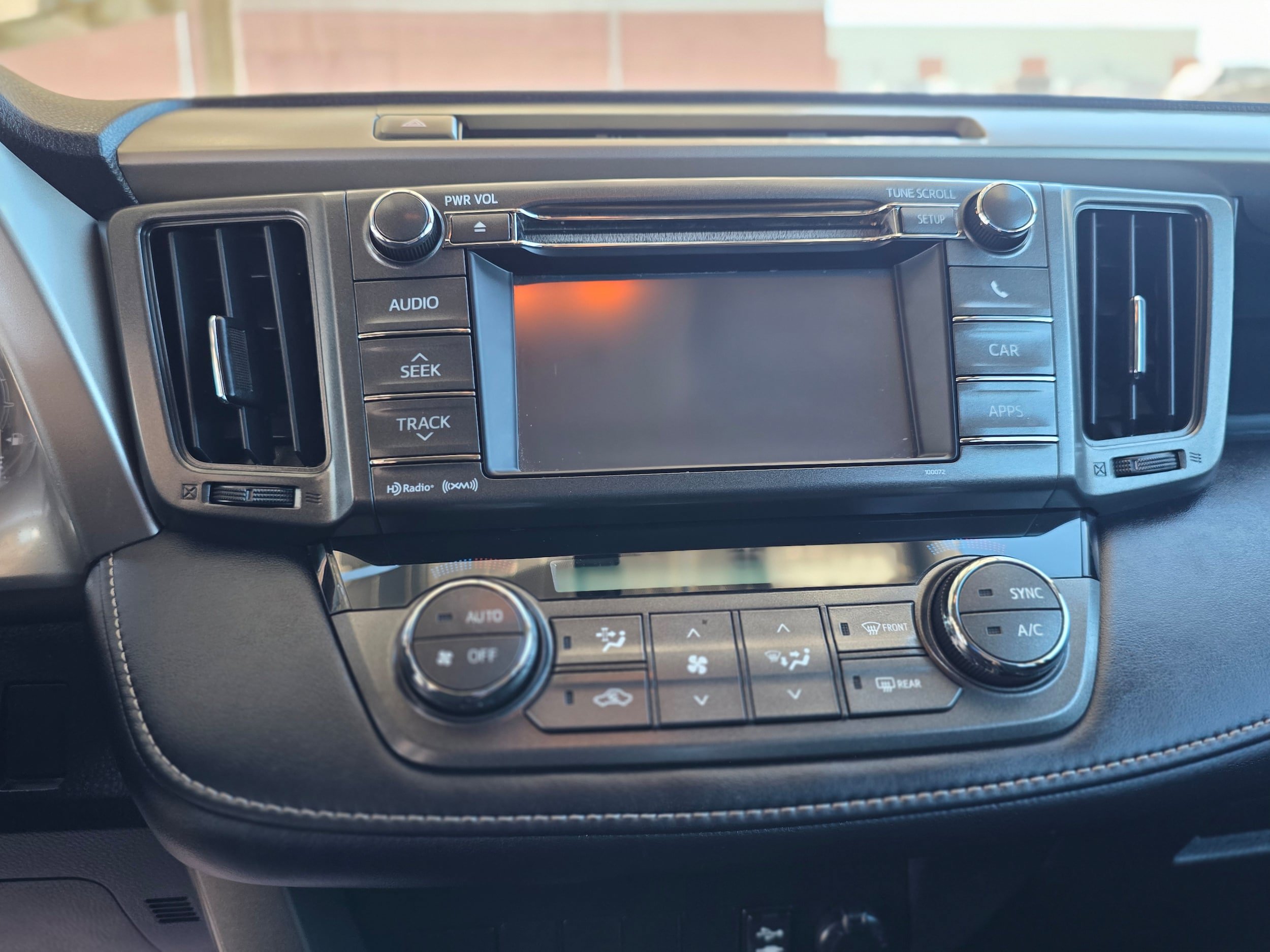 Used 2013 Toyota RAV4 XLE FWD image 19
