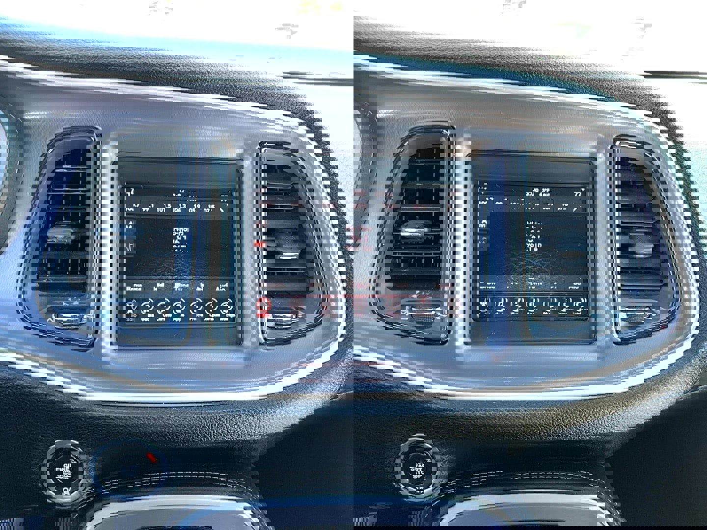 Used 2022 Dodge Challenger GT image 16