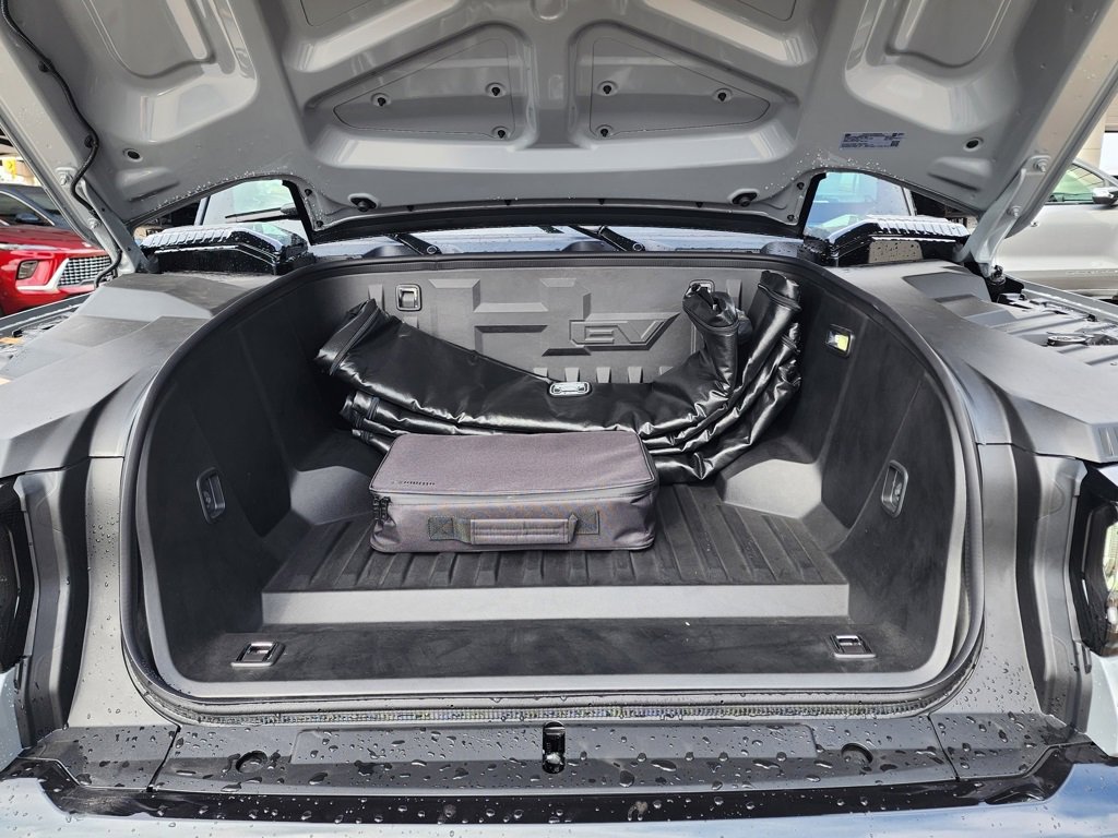 New 2026 GMC Hummer EV 4x4 Crew Cab image 10