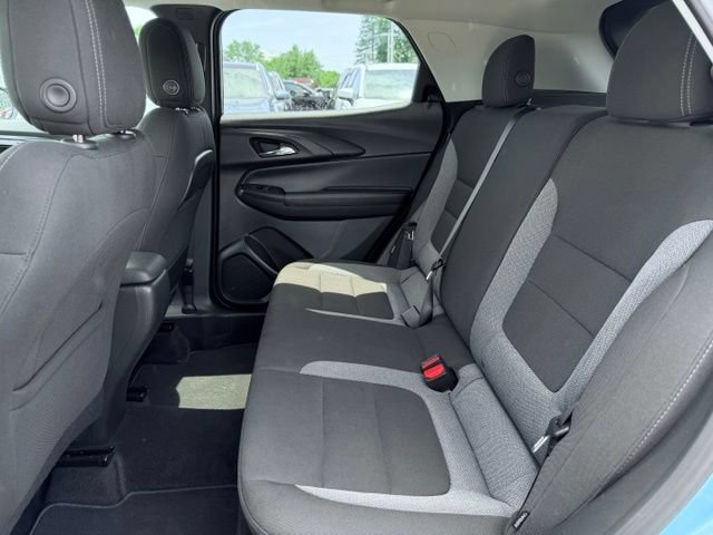 Used 2025 Chevrolet TrailBlazer LT AWD/4WD image 18