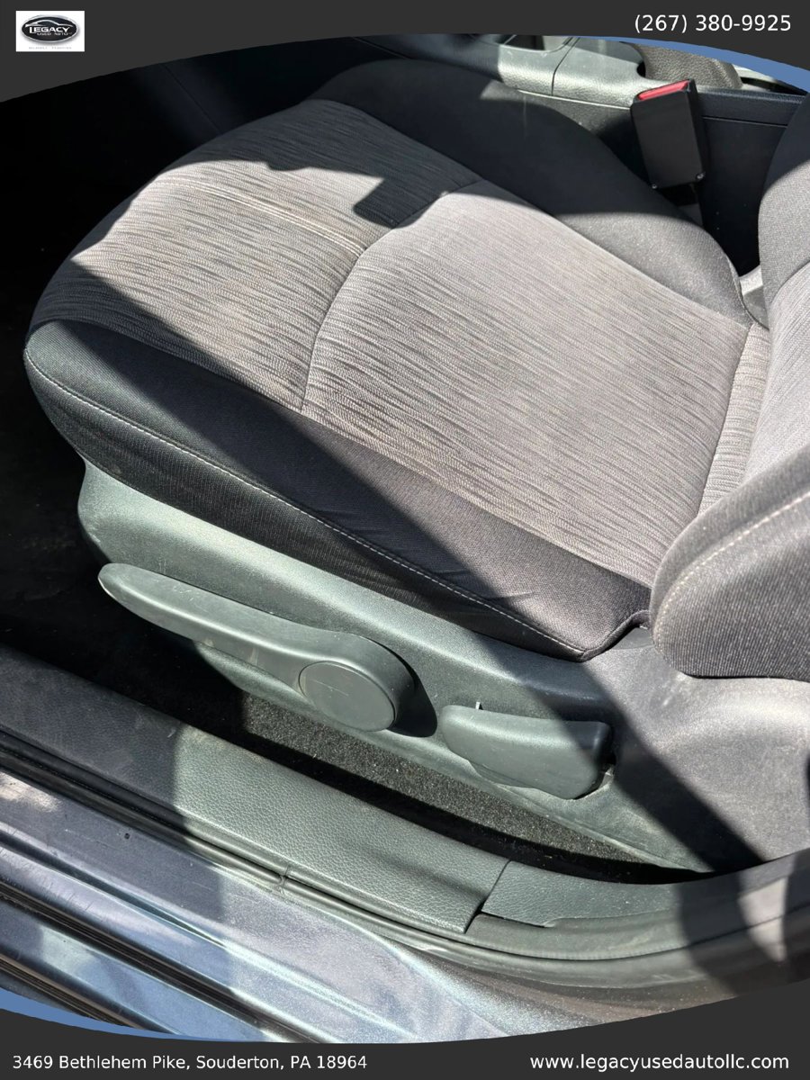 Used 2014 Nissan Sentra SV image 28