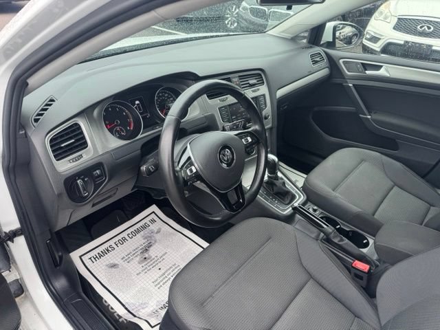 Used 2016 Volkswagen Golf S FWD image 32