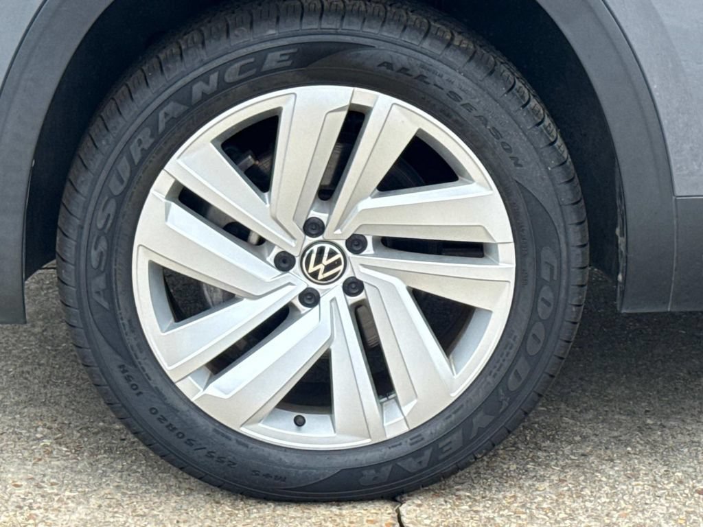 Used 2021 Volkswagen Atlas Cross Sport SE AWD/4WD image 4