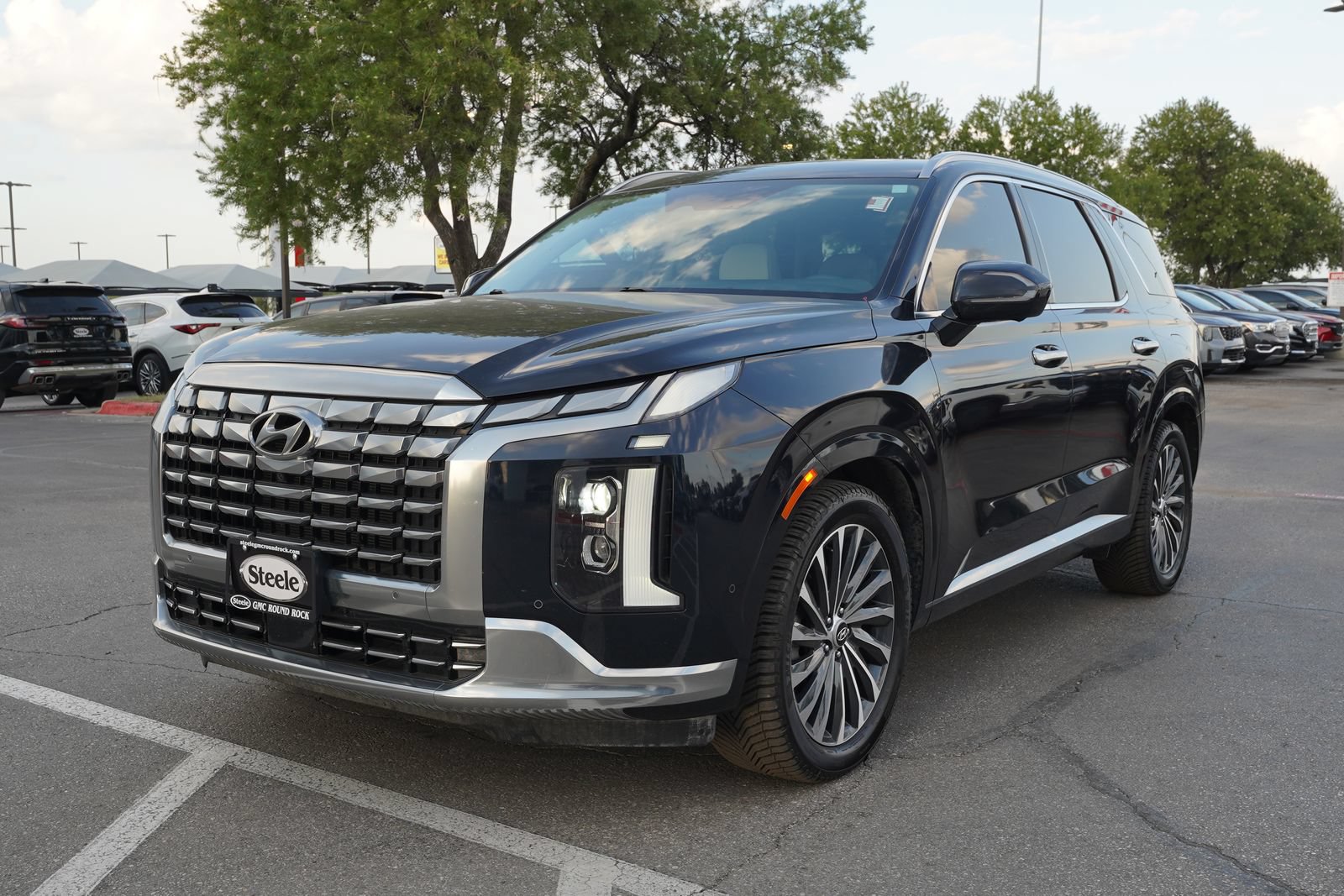 Used 2023 Hyundai Palisade Calligraphy w/ Cargo Package