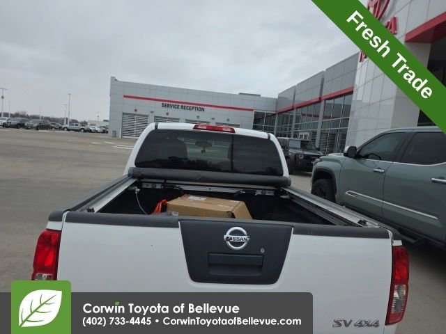 Used 2012 Nissan Frontier SV w/ SV Premium Utility Pkg image 12
