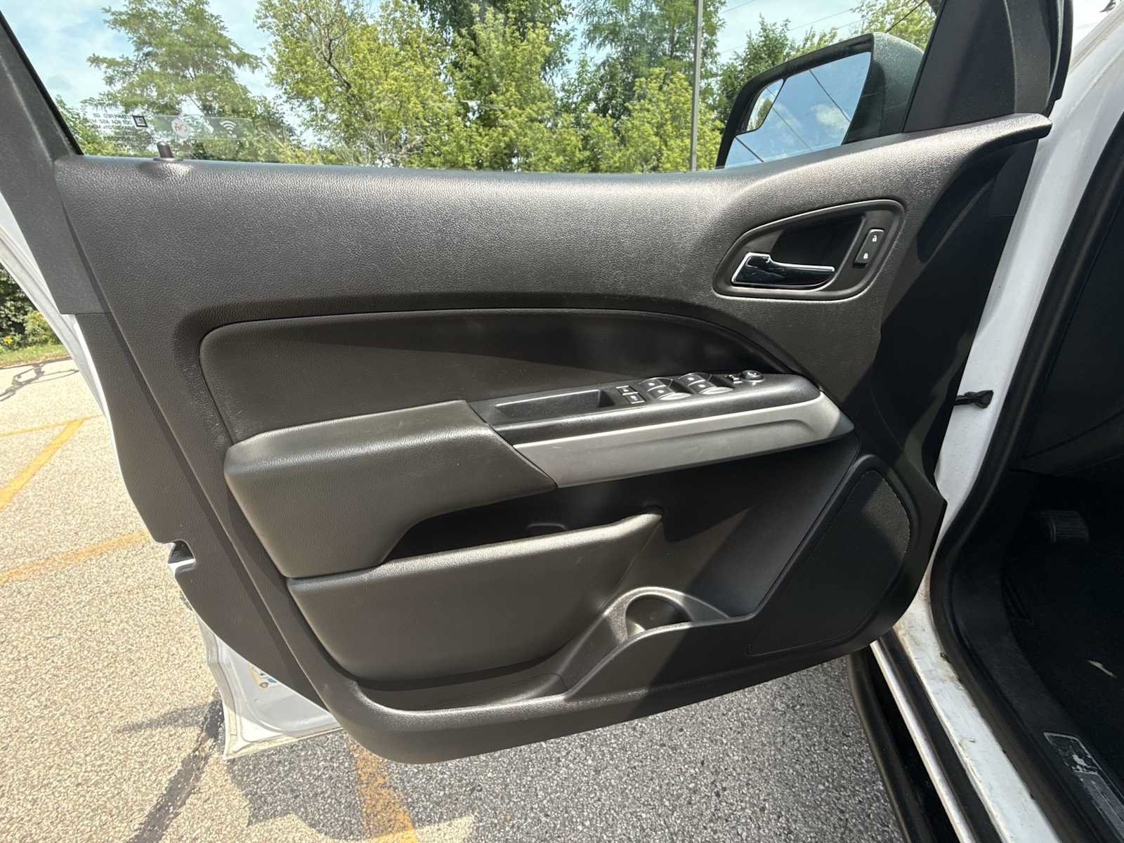 Certified 2019 Chevrolet Colorado ZR2 w/ ZR2 Dusk Special Edition AWD/4WD image 20