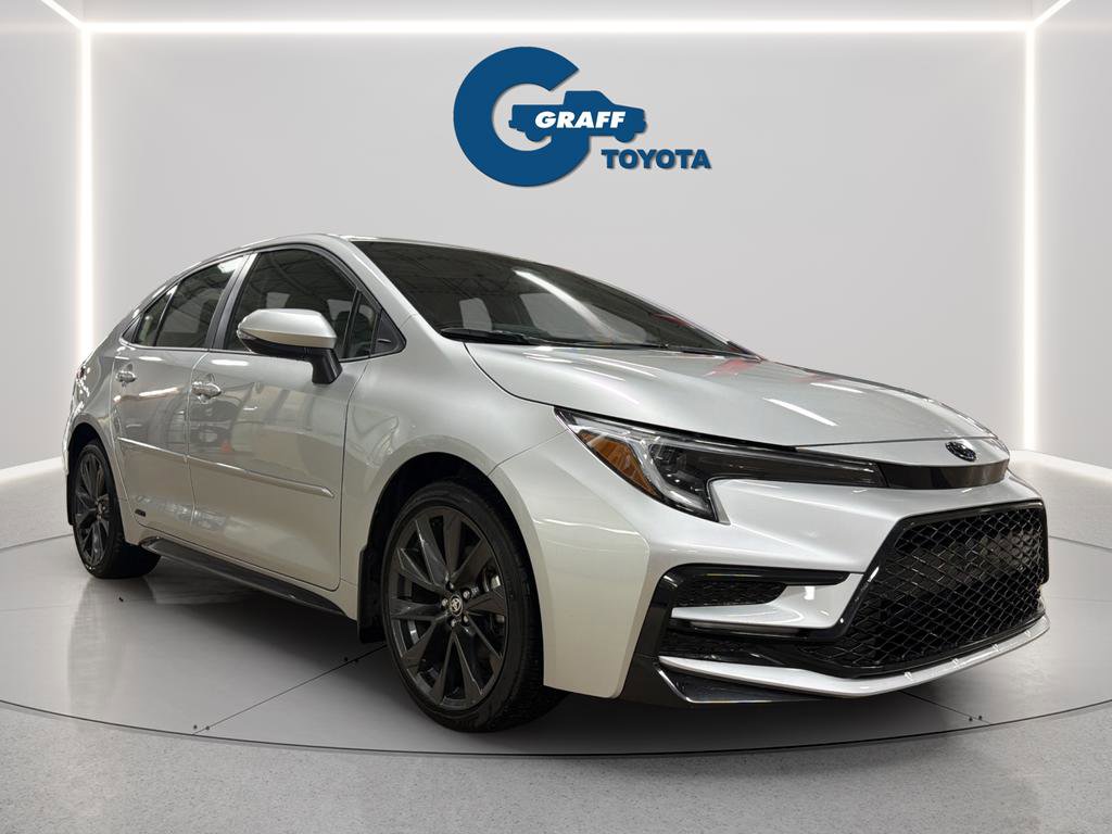 Used 2025 Toyota Corolla SE w/ SE Premium Package image 11