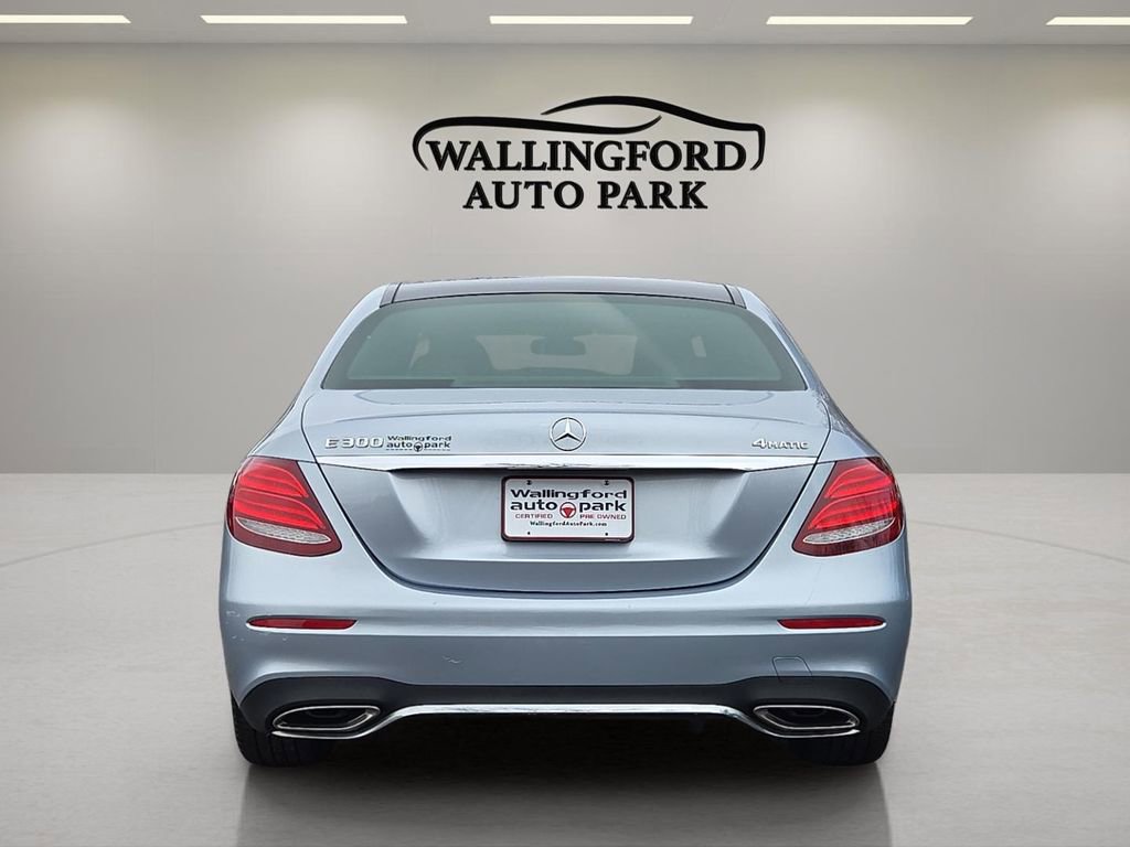 Used 2017 Mercedes-Benz E 300 4MATIC image 5
