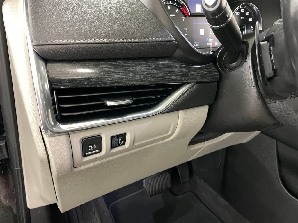 Certified 2020 Cadillac XT4 Premium Luxury w/ Driver Awareness Package AWD/4WD image 29