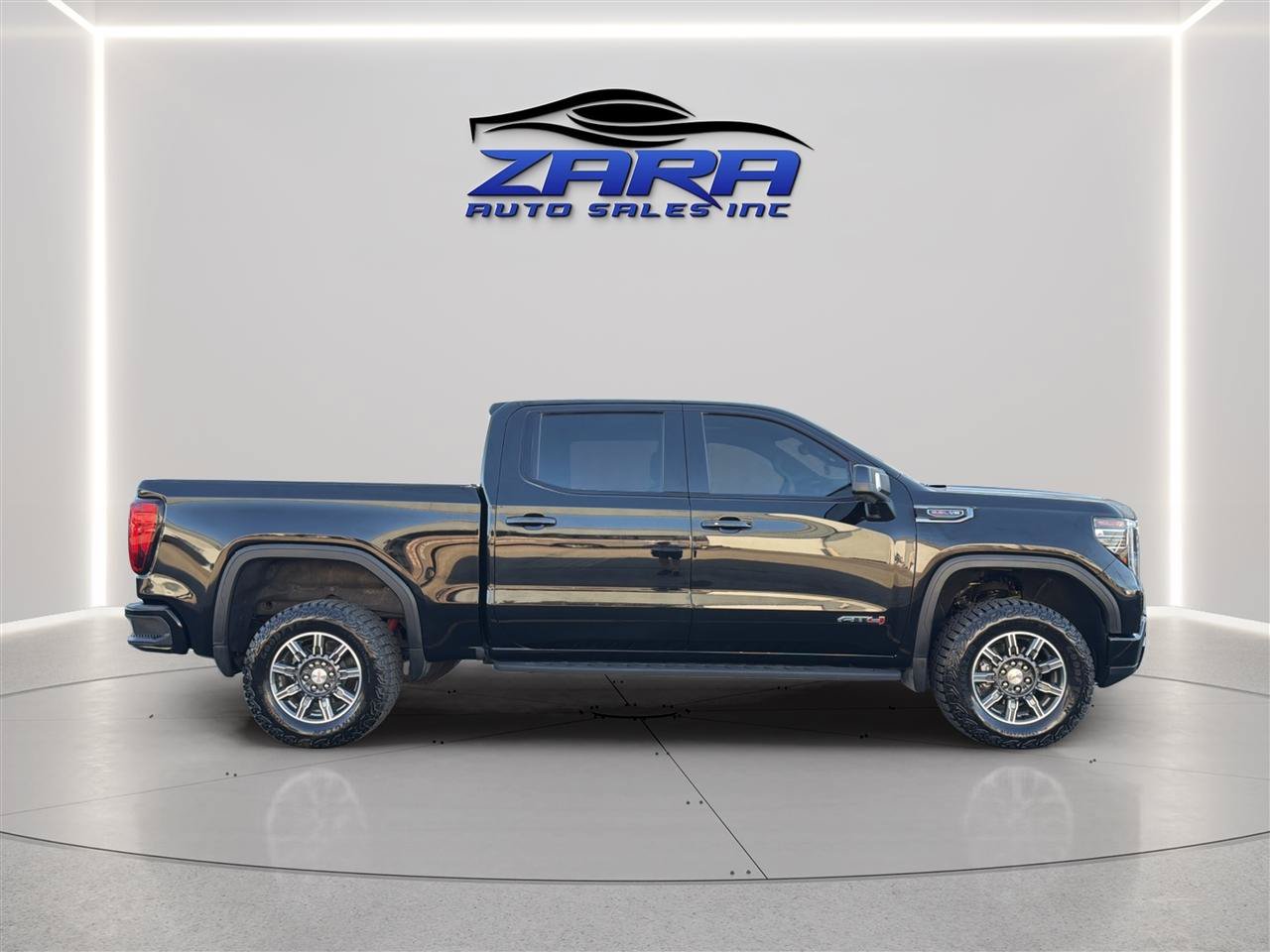 Used 2026 GMC Sierra 1500 AT4 w/ AT4 Premium Package AWD/4WD image 8