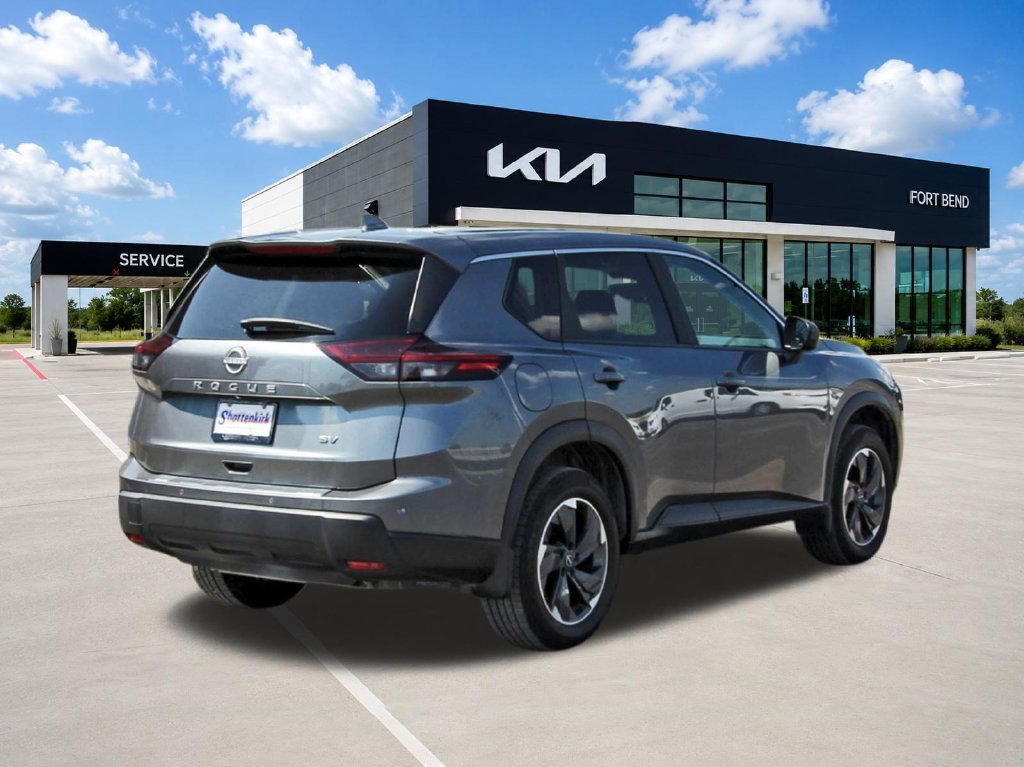Used 2024 Nissan Rogue SV FWD image 5